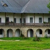 neamt-monastery-hermitage-carbuna